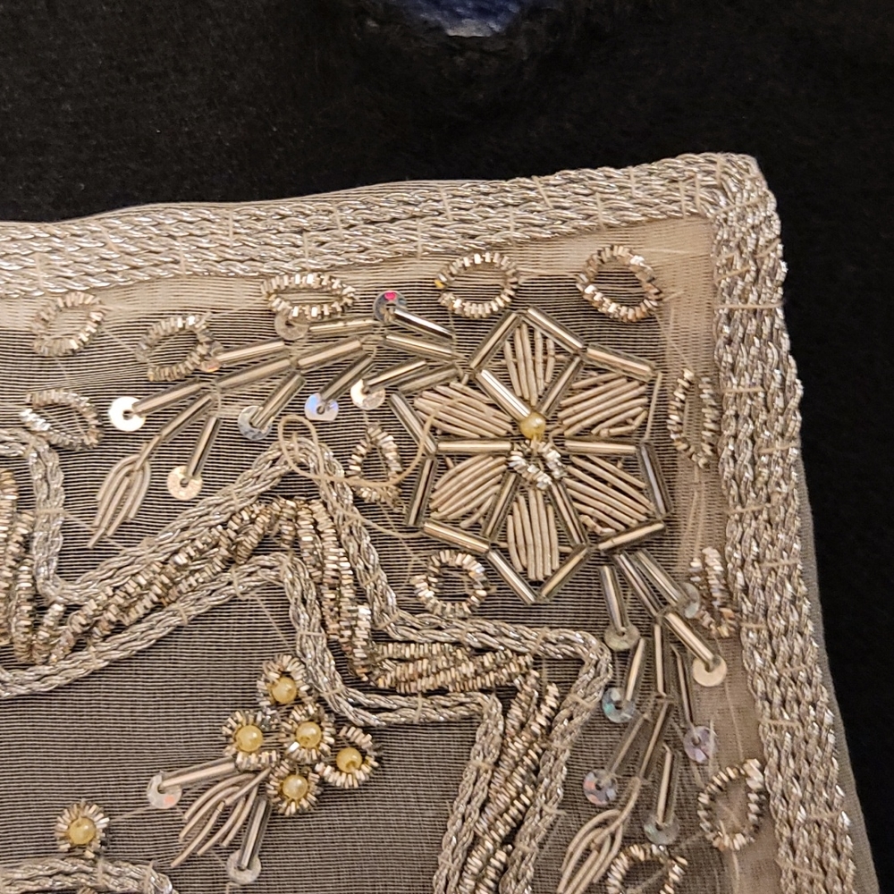 Table cloth - Picture 3 of 8